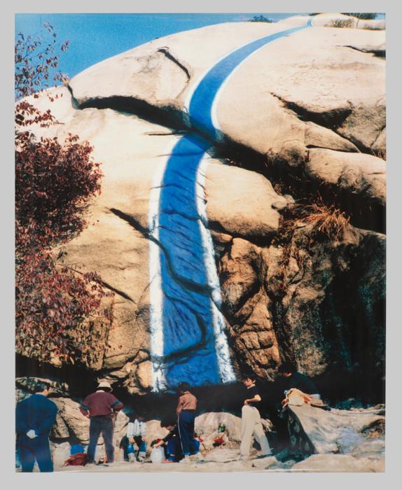 Drawing Waterfalls on Dry Cliff